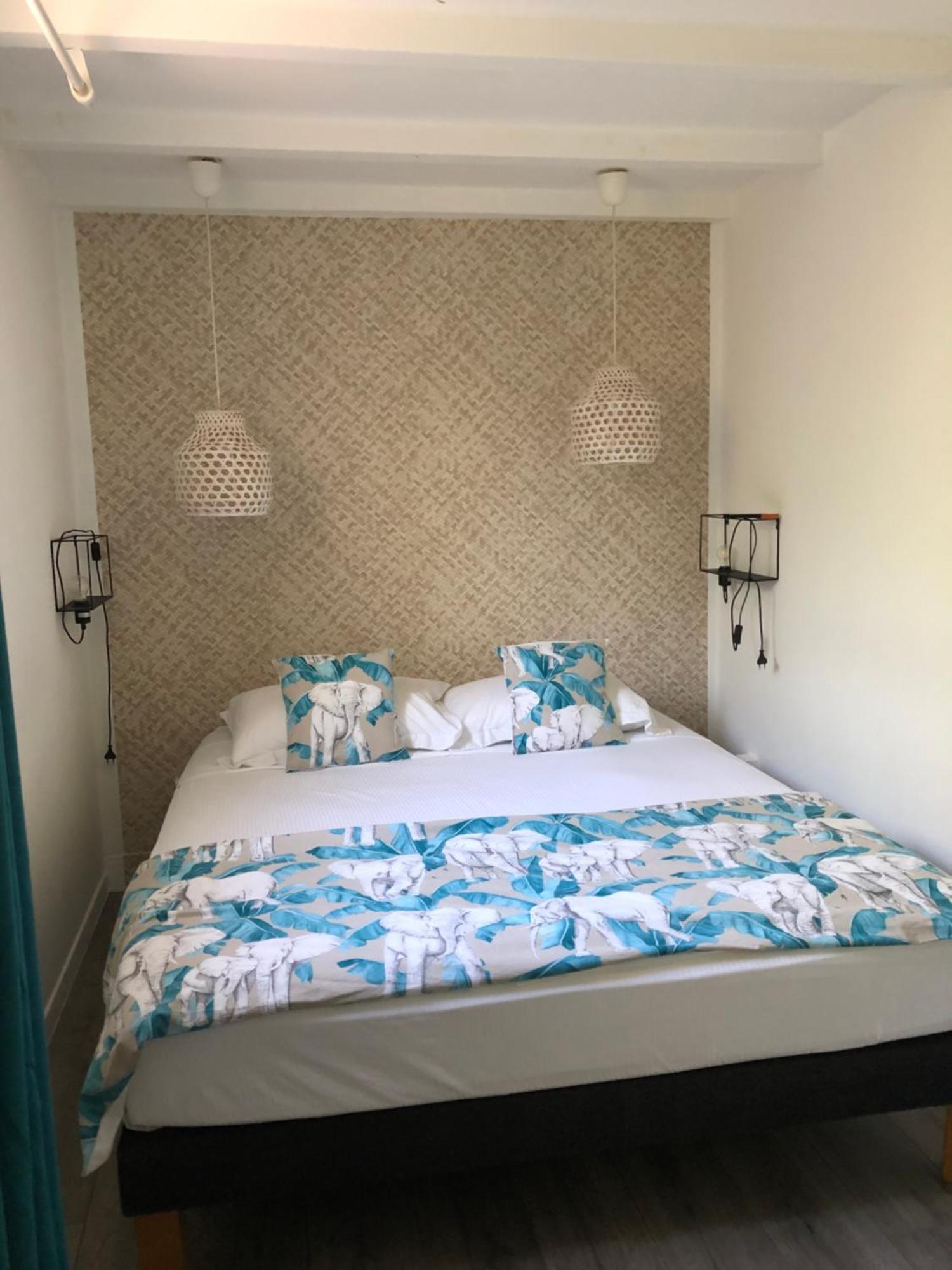 Hotel chambre indépendante avec jardinet Borgo  Esterno foto